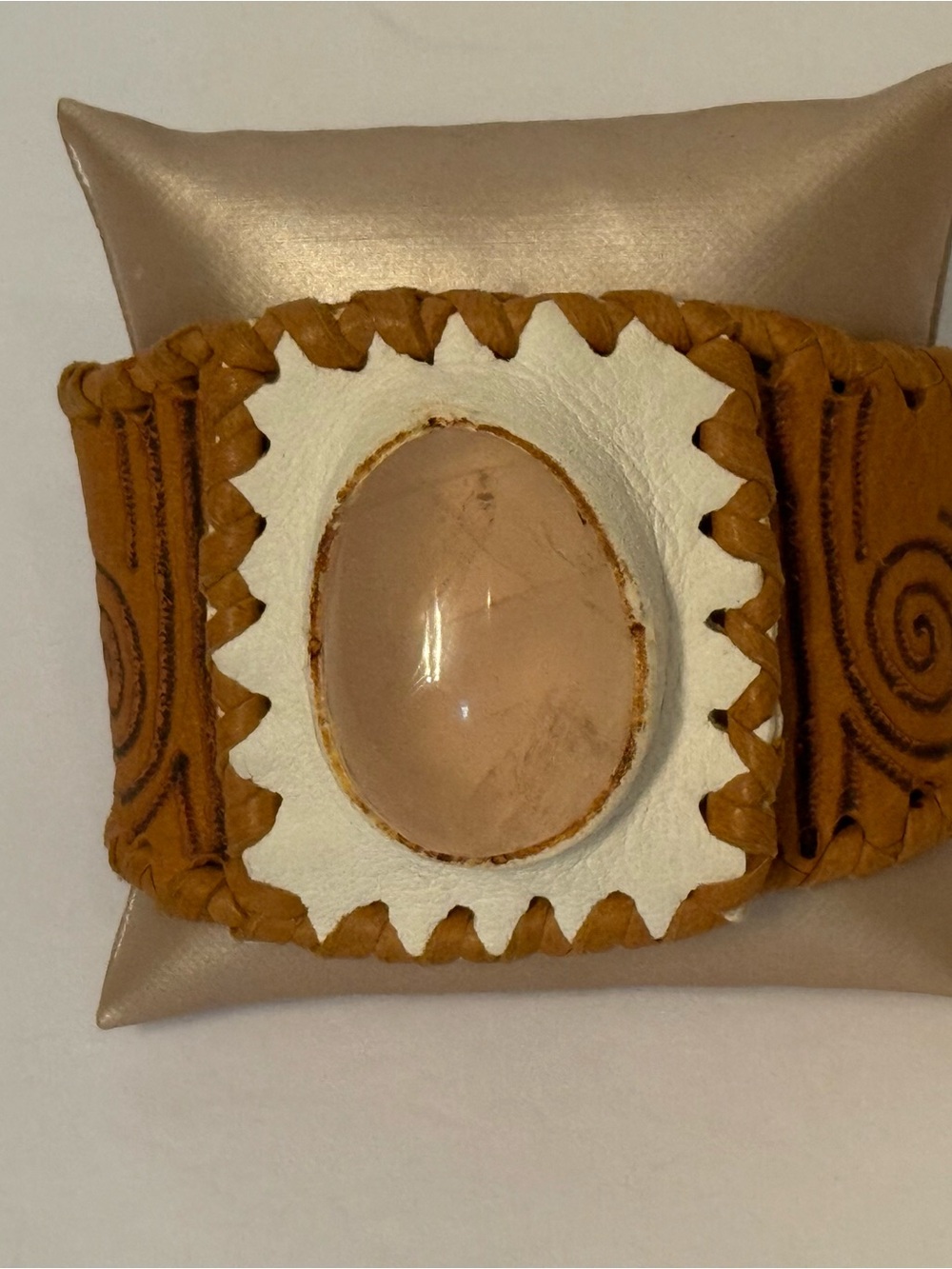 ARTISAN BRACELET BROWN TOOLED LEATHER WHIPSTITCH WHITE LARGE PINK STONE SNAPS